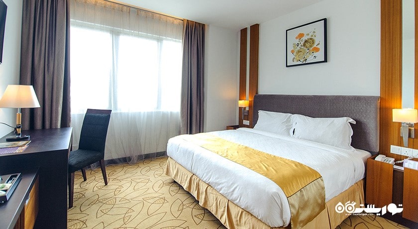 نمای تخت بزرگ اتاق دلوس