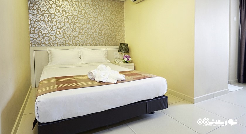 نمای تخت بزرگ اتاق دلوکس
