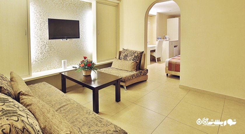 محوطه نشیمن سویئت فمیلی