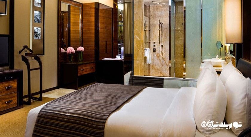 نمای تخت بزرگ اتاق دلوکس