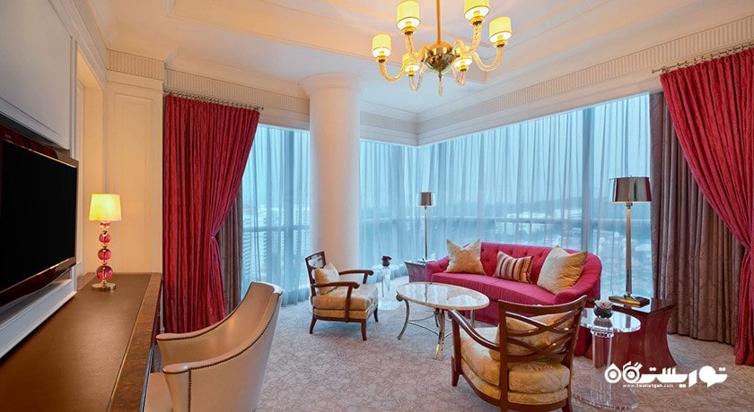 محوطه نشیمن سوئیت کارولین استور