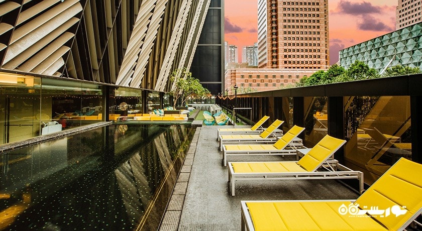 استخر روباز هتل گرند پارک ارچد