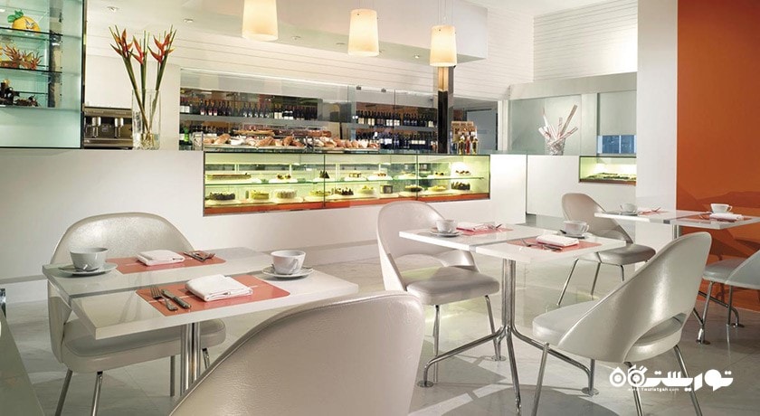 رستوران لاین هتل شانگری لا سنگاپور