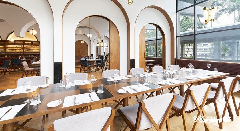 نمای رستوران اورجین گریل اند بار