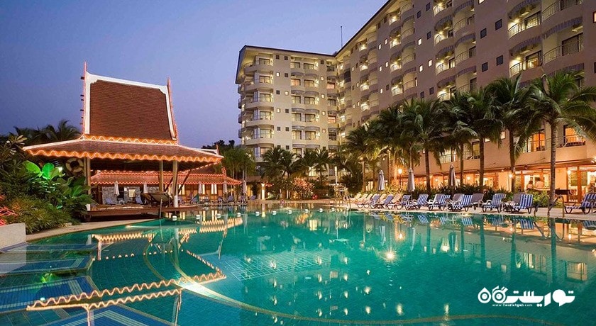 نمای شب هتل مرکیور پاتایا