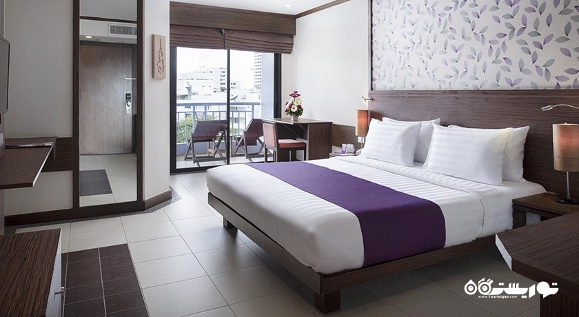 نمای تخت بزرگ اتاق دلوکس