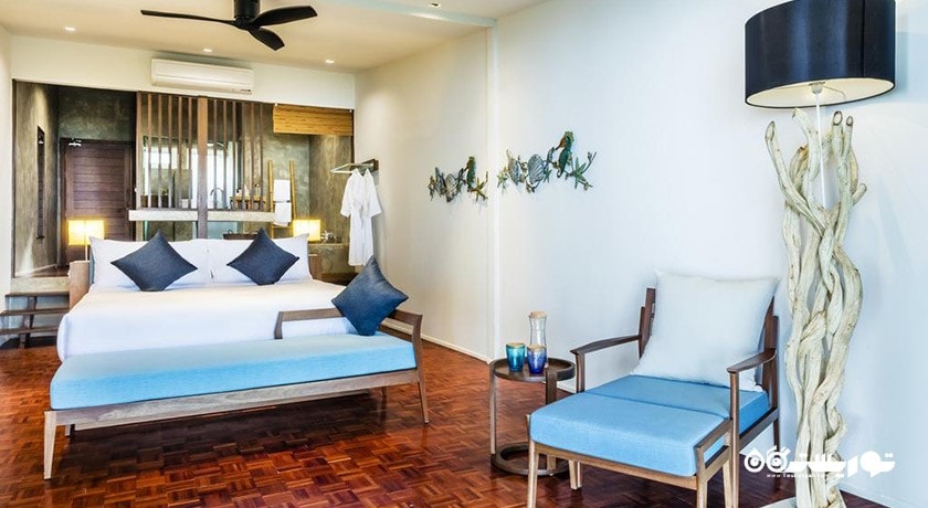 تخت بزرگ سوئیت با چشم انداز دریا