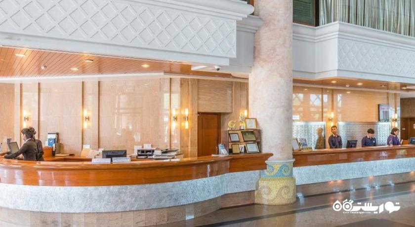 میز پذیرش هتل لانگ بیچ گاردن اند اسپا