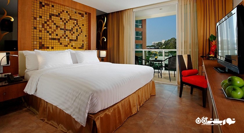 نمای تخت بزرگ اتاق دلوکس