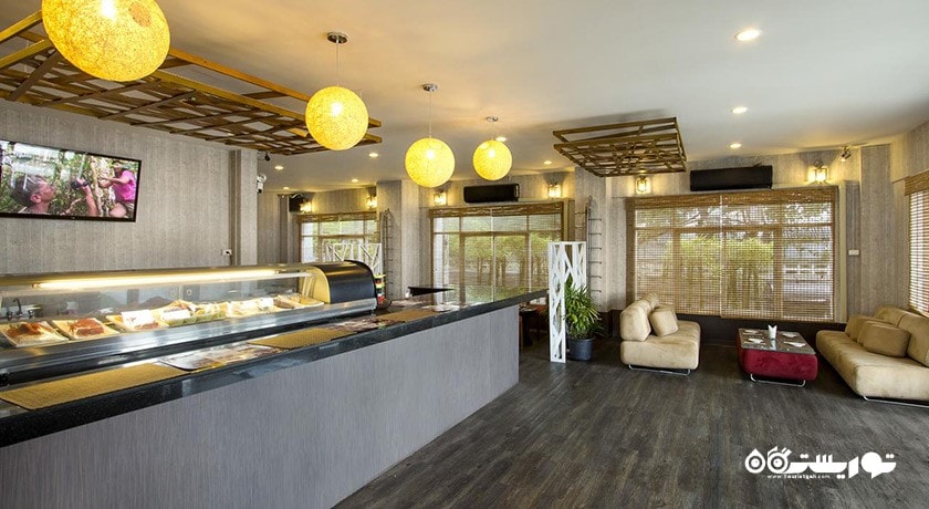 دیر سوشی سالاد اند فوروت بار