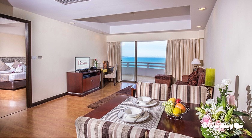 میز غذاخوری سوئیت اگزکیوتیو