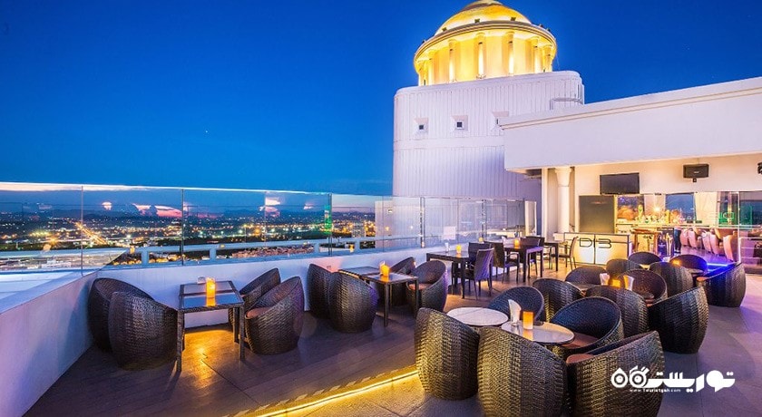 محوطه فضای باز رستوران دی آی بی