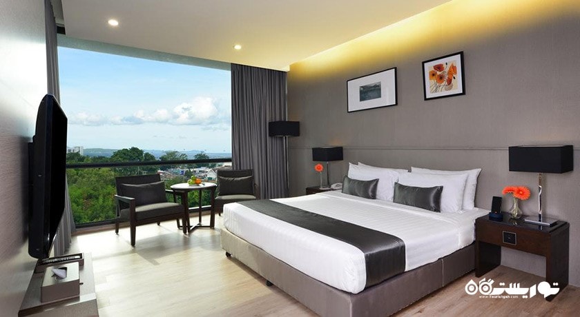 نمای تخت بزرگ اتاق دلوکس