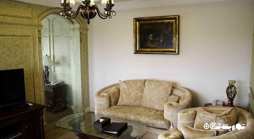 محوطه نشیمن سوئیت جونیور