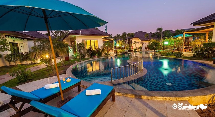 استخر روباز هتل پیناکل گرند جومتین ریزورت