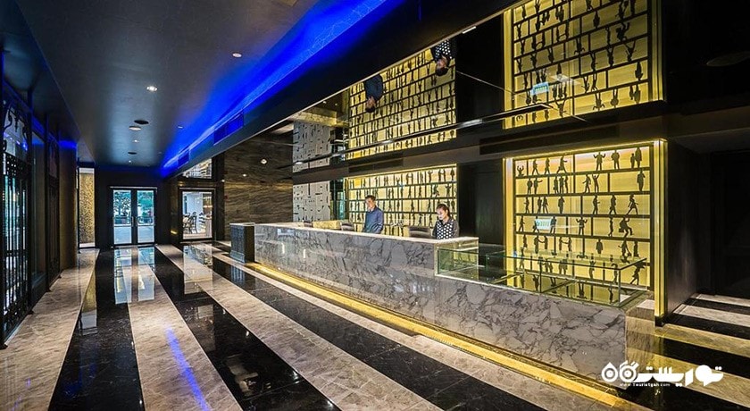 میز پذیرش هتل مرا مر