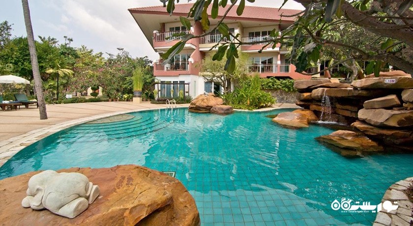 استخر روباز هتل بلا ویلا کابانا