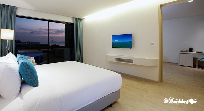 نمای تخت بزرگ سوئیت هتل