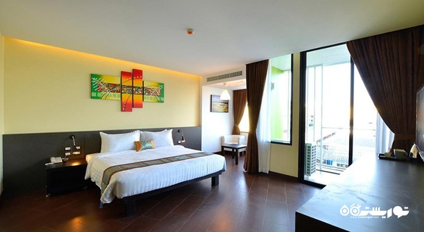 نمای تخت بزرگ اتاق دلوکس