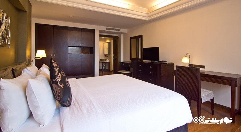 نمای تخت بزرگ سوئیت دوخوابه