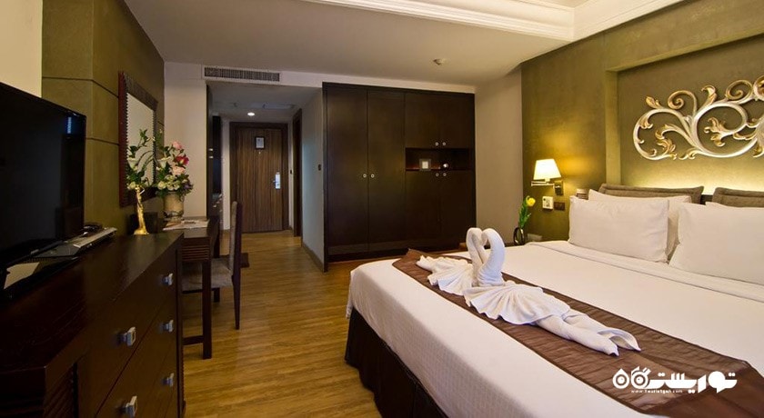 نمای تخت بزرگ اتاق دلوکس