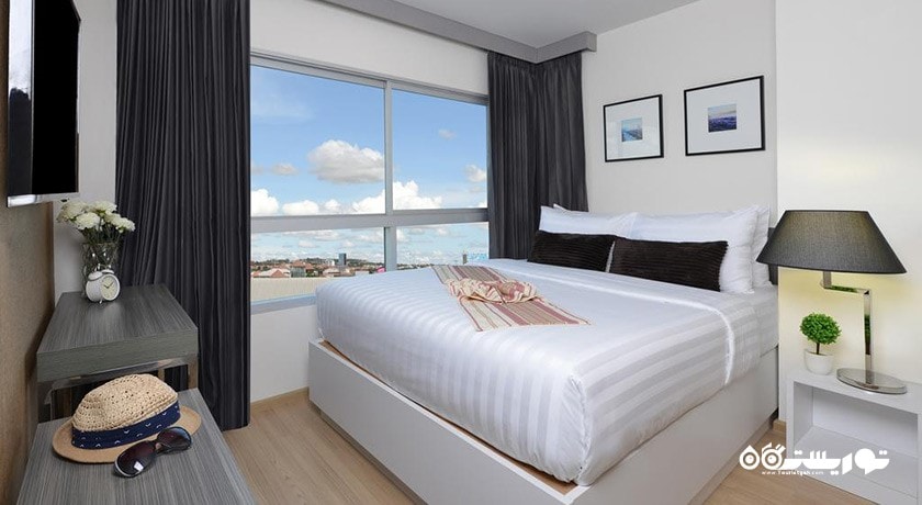 نمای تخت بزرگ سوئیت دوخوابه