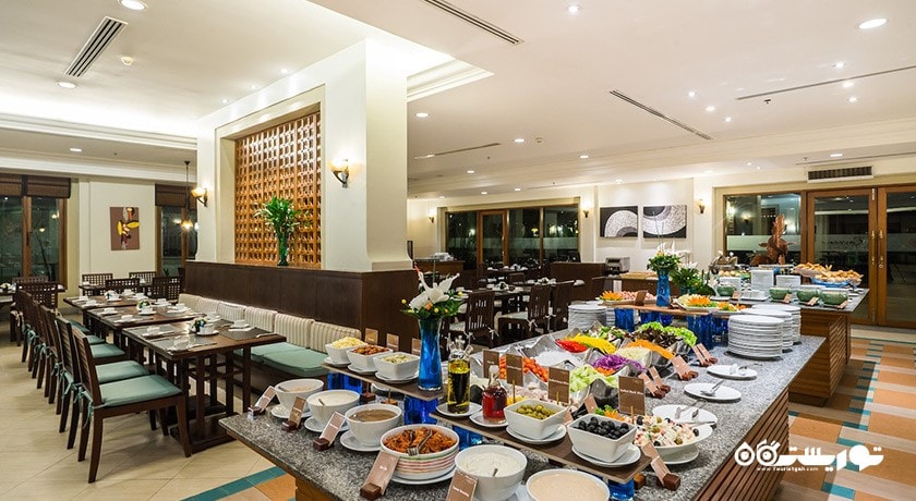 بوفه سلف سرویس رستوران روا