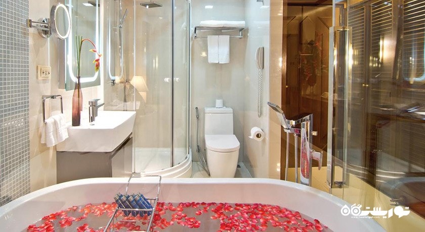 حمام و سرویس بهداشتی اتاق هانی مون