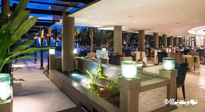 رستوران بین المللی تراس اند کاپریس