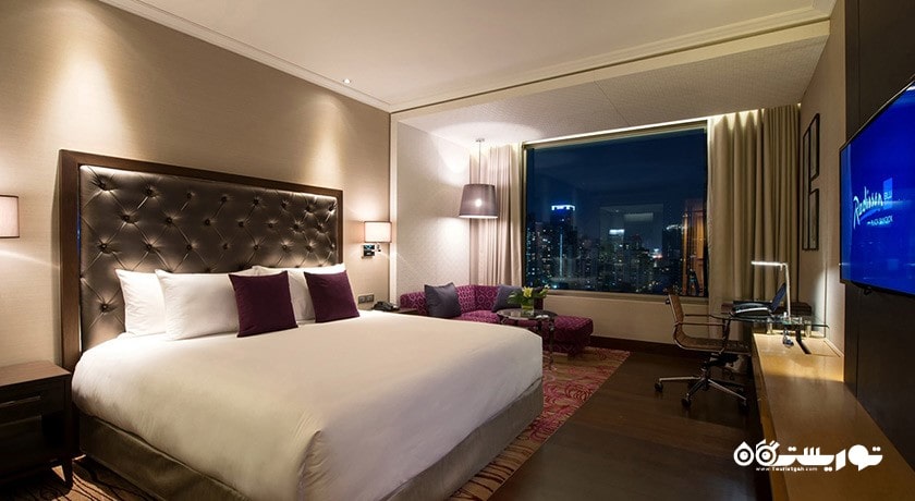 نمای تخت بزرگ اتاق دلوکس