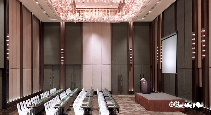 سالن برگزاری همایش و جلسات