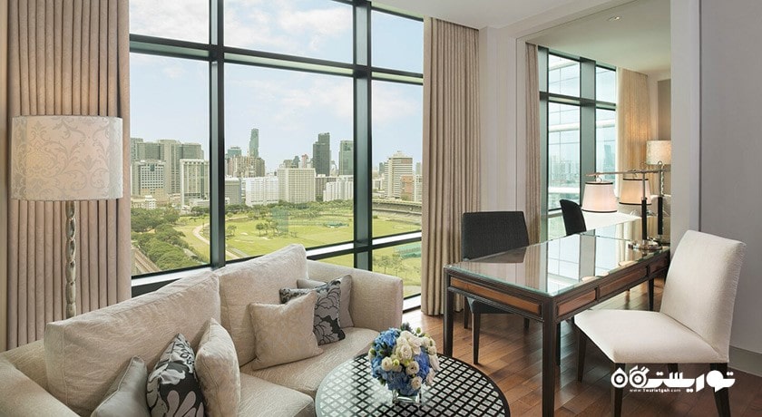 محوطه نشیمن سوئیت گرند دلوکس