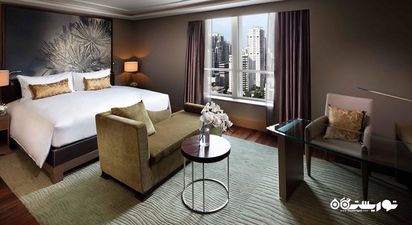 نمای تخت بزرگ اتاق لاکچری