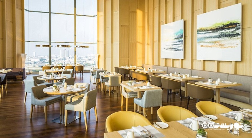 رستوران اسکای لاین هتل اوانی ریور ساید بانکوک