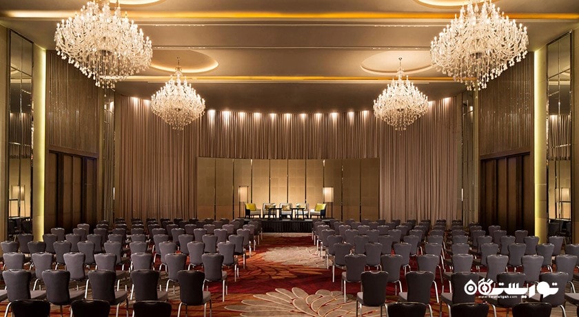 سالن برگزاری همایش و جلسات