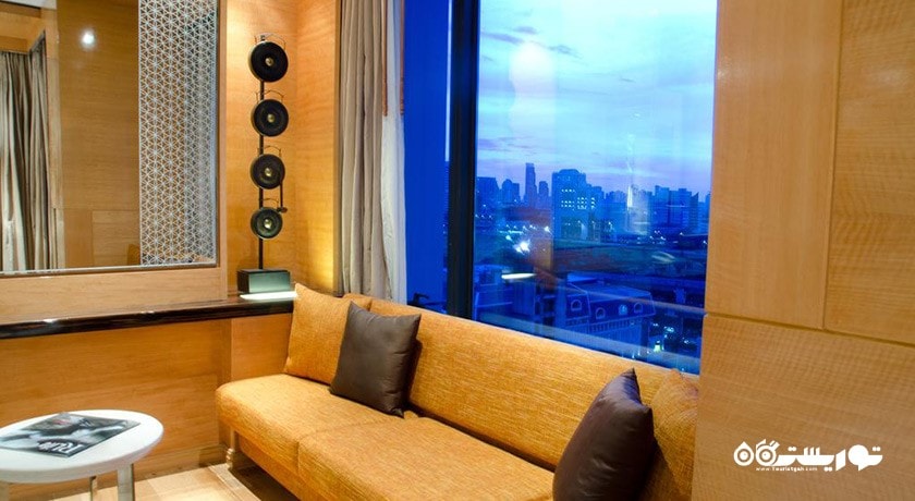 محوطه نشیمن سوئیت کلاب