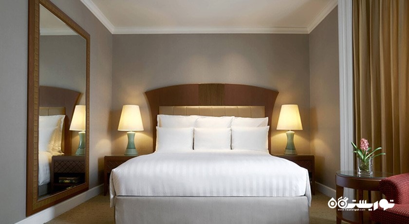 نمای تخت بزرگ سوئیت سه خوابه