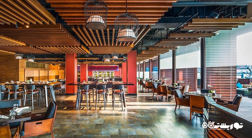 نمایی از رستوران ریور ساید گریل