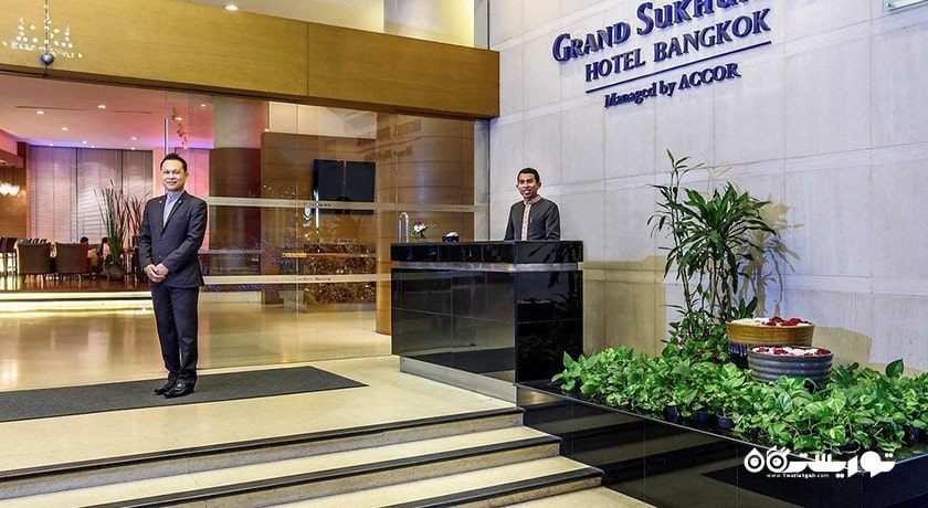 درب ورودی هتل گرند سوخومیت بانکوک