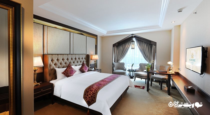 نمای تخت بزرگ اتاق دلوکس