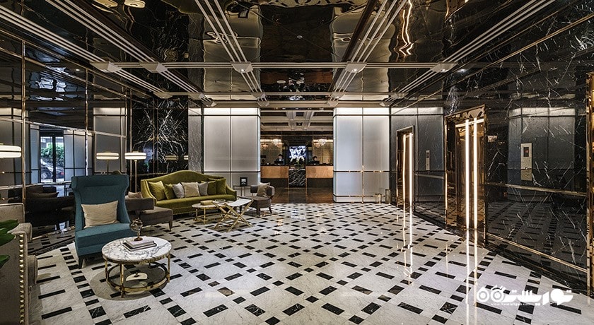 نمای لابی هتل اکیرا تونگلور بانکوک