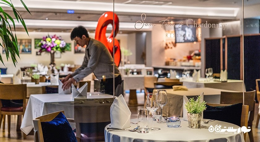 نمای دیگر از رستوران سام تام اند شاردونی