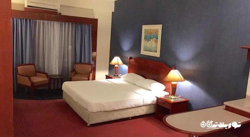 نمای تخت بزرگ استودیو دلوکس