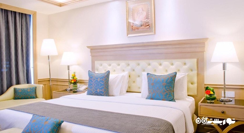 نمای تخت بزرگ اتاق دلوکس