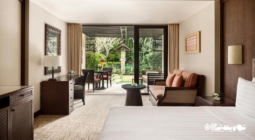 نمای تخت بزرگ اتاق دلوکس