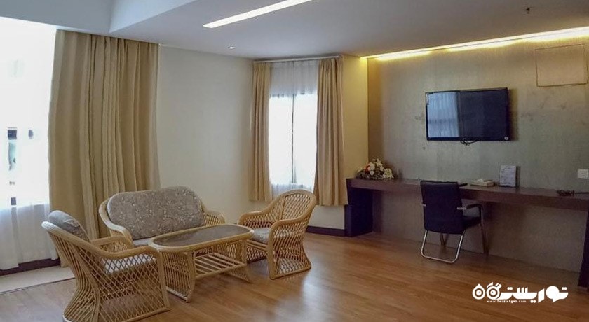 محوطه نشیمن اتاق پرمیوم دلوکس