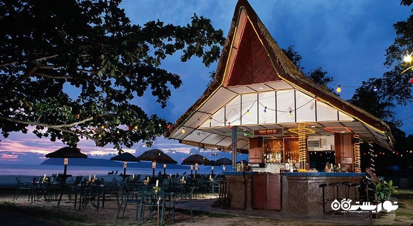 ترپیکال بیچ بار هتل هالیدی ویلا بیچ