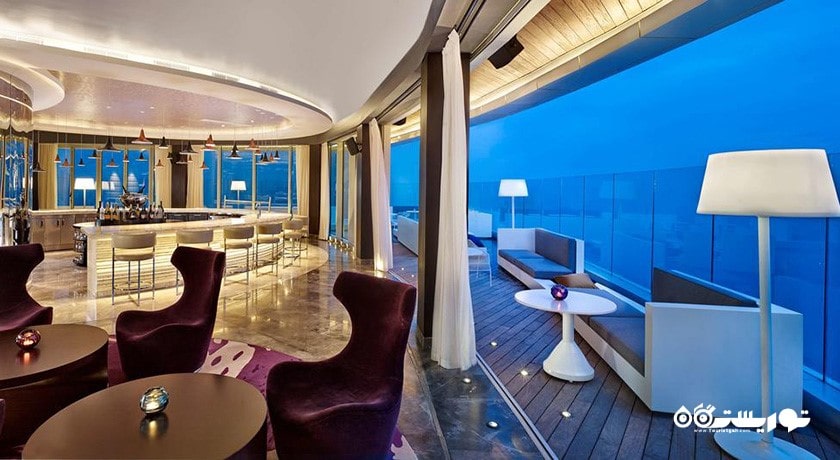 نمایی از وی یو ای روف تاپ