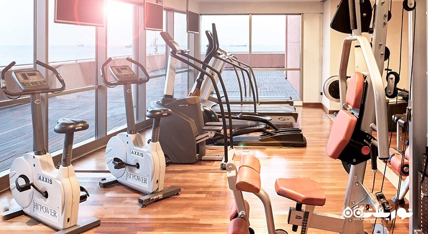 سالن ورزشی هتل نووتل استانبول زیتون برنو