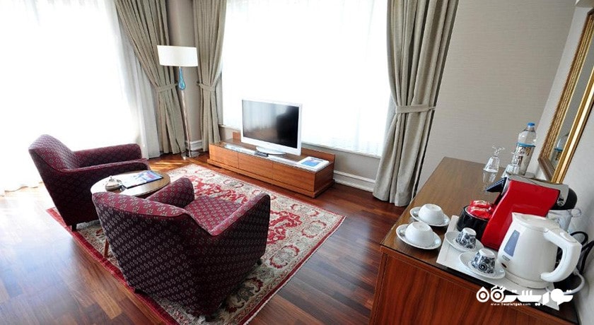 محوطه نشیمن اتاق دلوکس